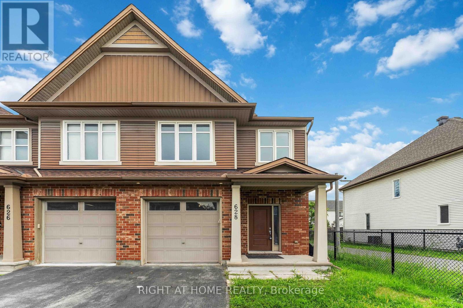 628 MOORPARK AVENUE, Ottawa, Ontario