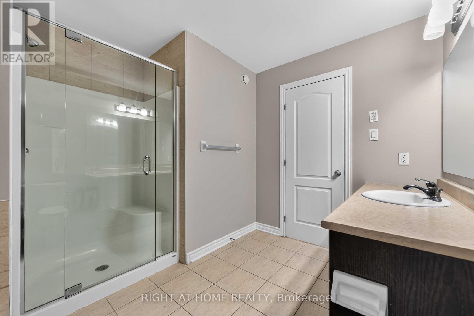 628 Moorpark Avenue, Ottawa, Ontario  K2M 0B6 - Photo 11 - X13679390
