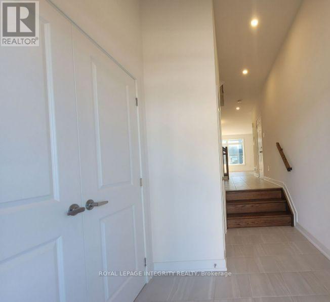 32 Overberg Way, Ottawa, Ontario  K2S 2S9 - Photo 12 - X13679412