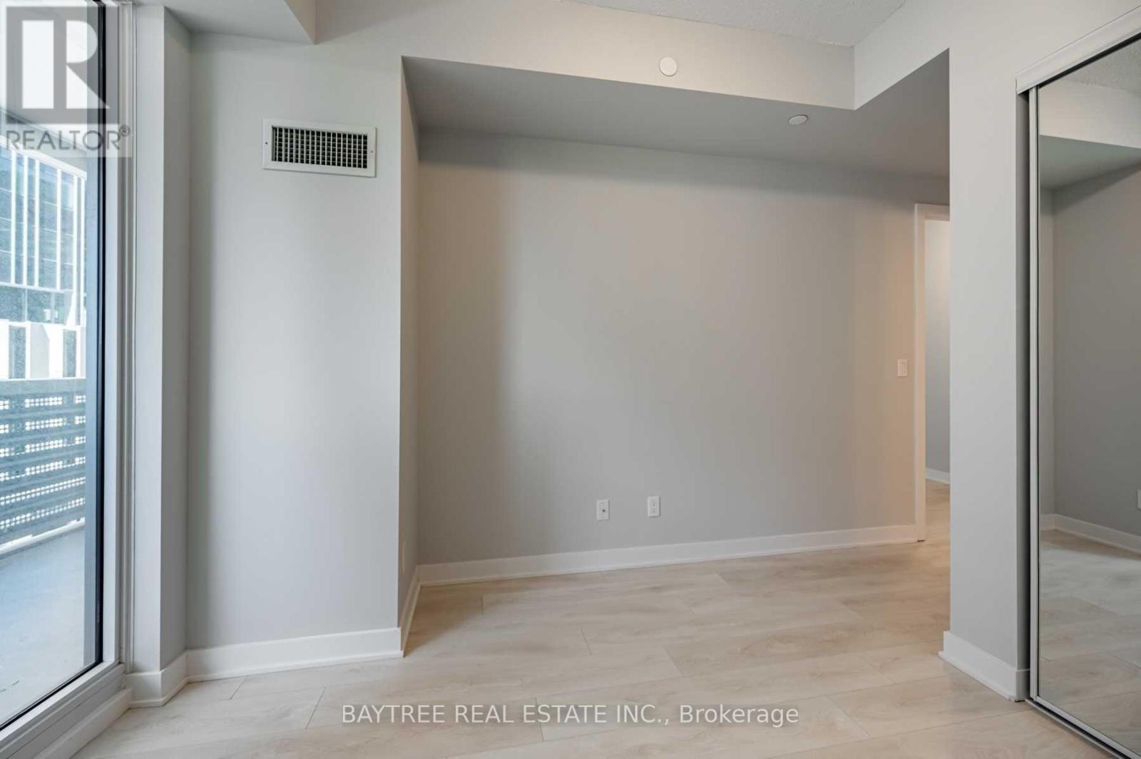 310 - 2221 Yonge Street, Toronto, Ontario  M4S 2B4 - Photo 9 - C13679344