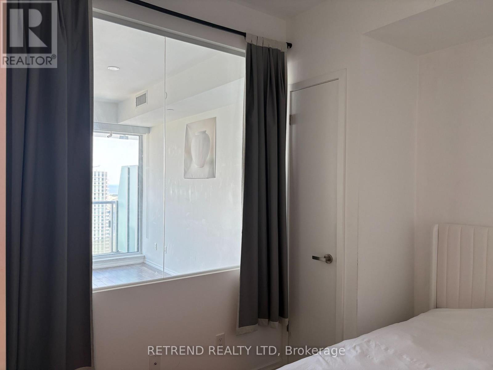 4704 - 197 Yonge Street, Toronto, Ontario  M5B 0C1 - Photo 25 - C13679382