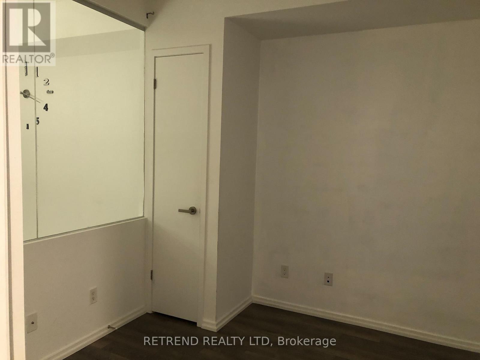 4704 - 197 Yonge Street, Toronto, Ontario  M5B 0C1 - Photo 26 - C13679382
