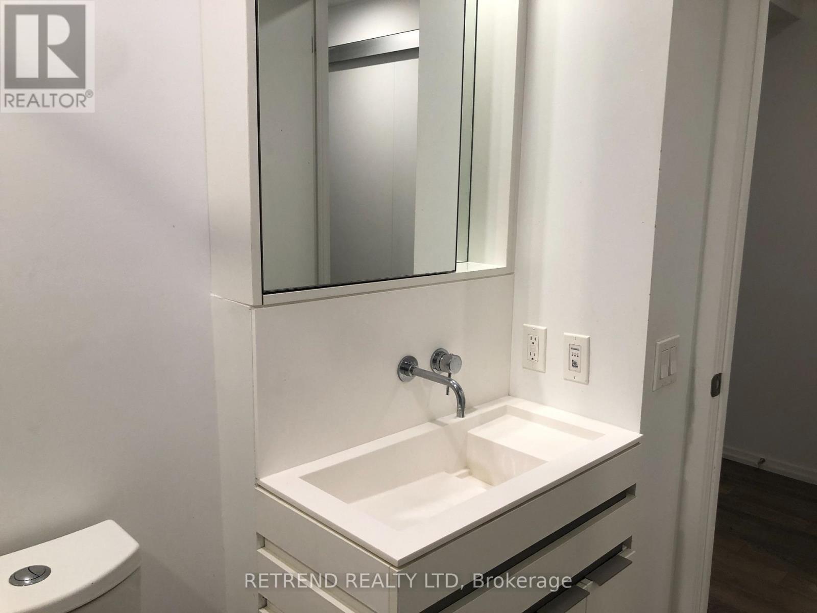 4704 - 197 Yonge Street, Toronto, Ontario  M5B 0C1 - Photo 30 - C13679382