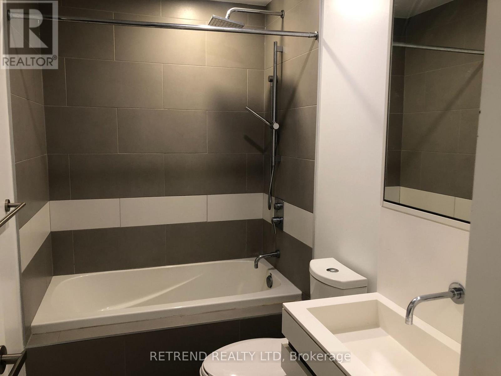 4704 - 197 Yonge Street, Toronto, Ontario  M5B 0C1 - Photo 33 - C13679382