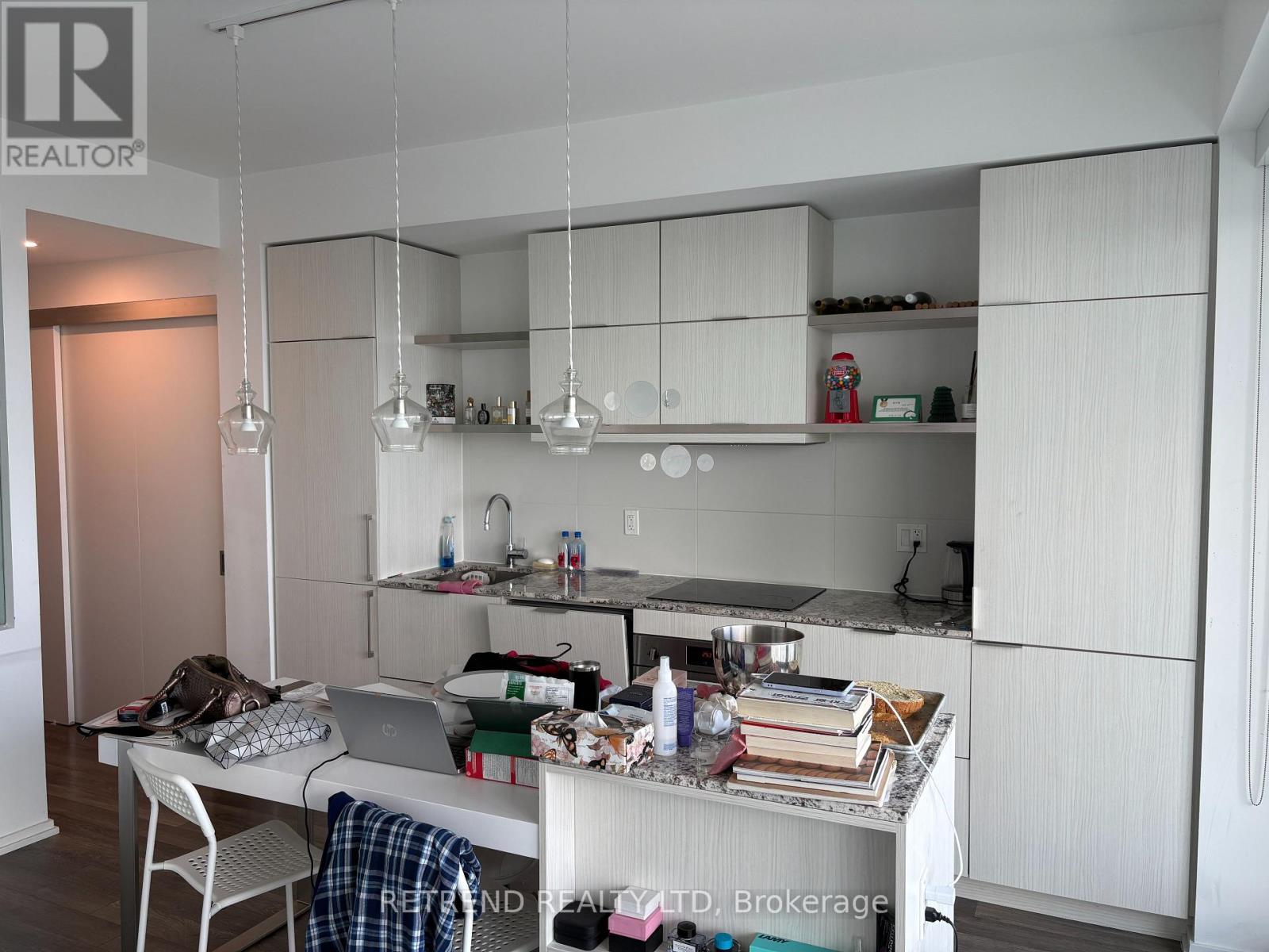 4704 - 197 Yonge Street, Toronto, Ontario  M5B 0C1 - Photo 4 - C13679382