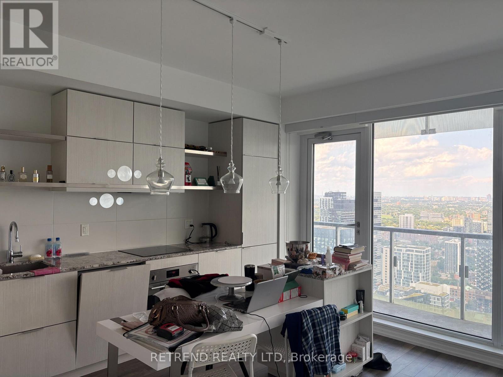 4704 - 197 Yonge Street, Toronto, Ontario  M5B 0C1 - Photo 5 - C13679382