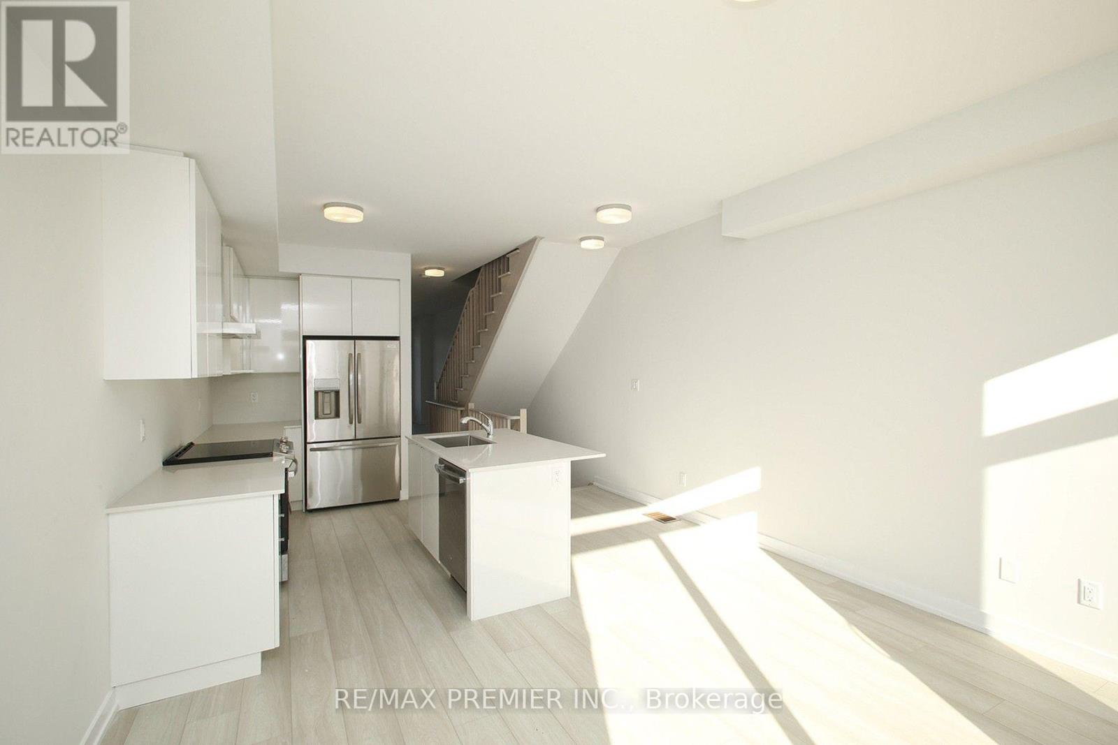 128 Brockley Drive, Toronto, Ontario  M1P 0G3 - Photo 13 - E13679346