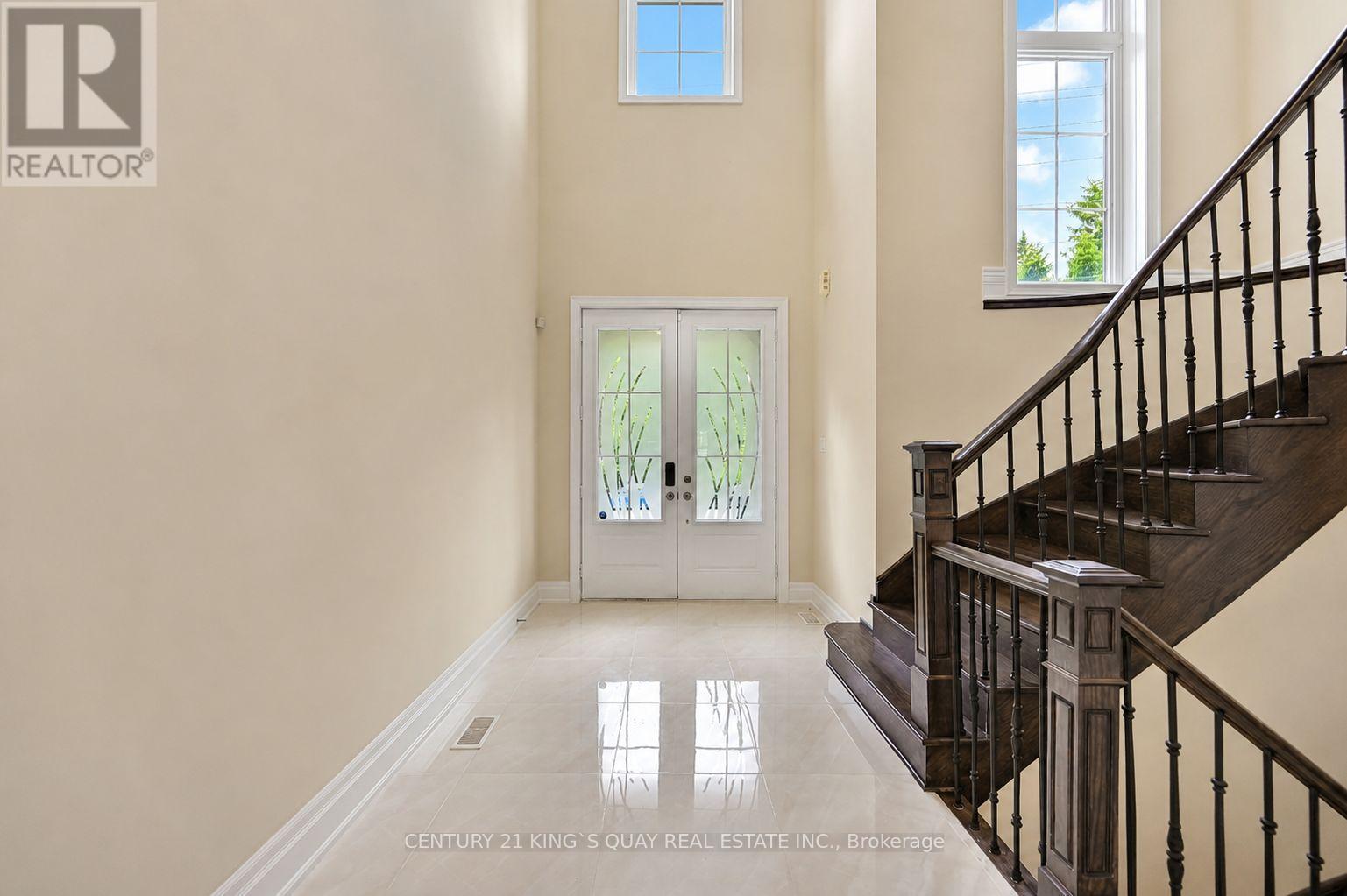 1917 Fairport Road, Pickering, Ontario L1V 1T5 - Photo 2 - E13679352