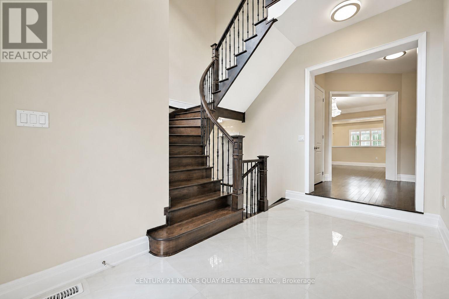 1917 Fairport Road, Pickering, Ontario L1V 1T5 - Photo 3 - E13679352