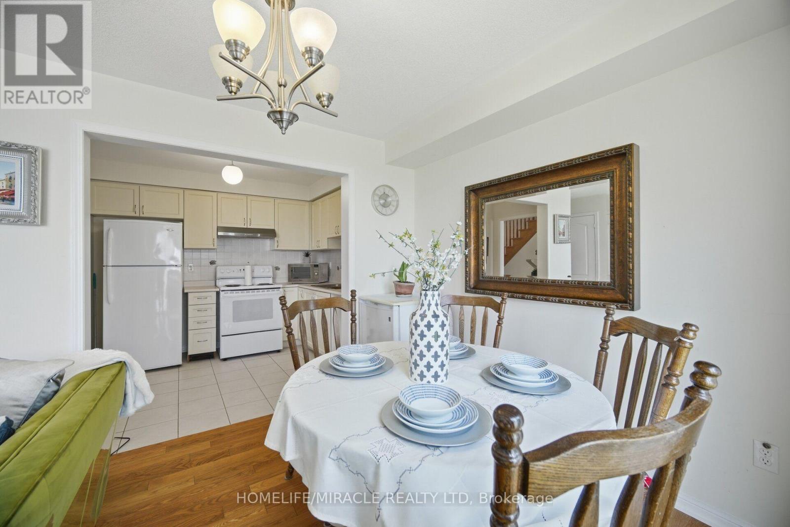 6 Barkdale Way, Whitby, Ontario L1N 0E9 - Photo 11 - E13679374
