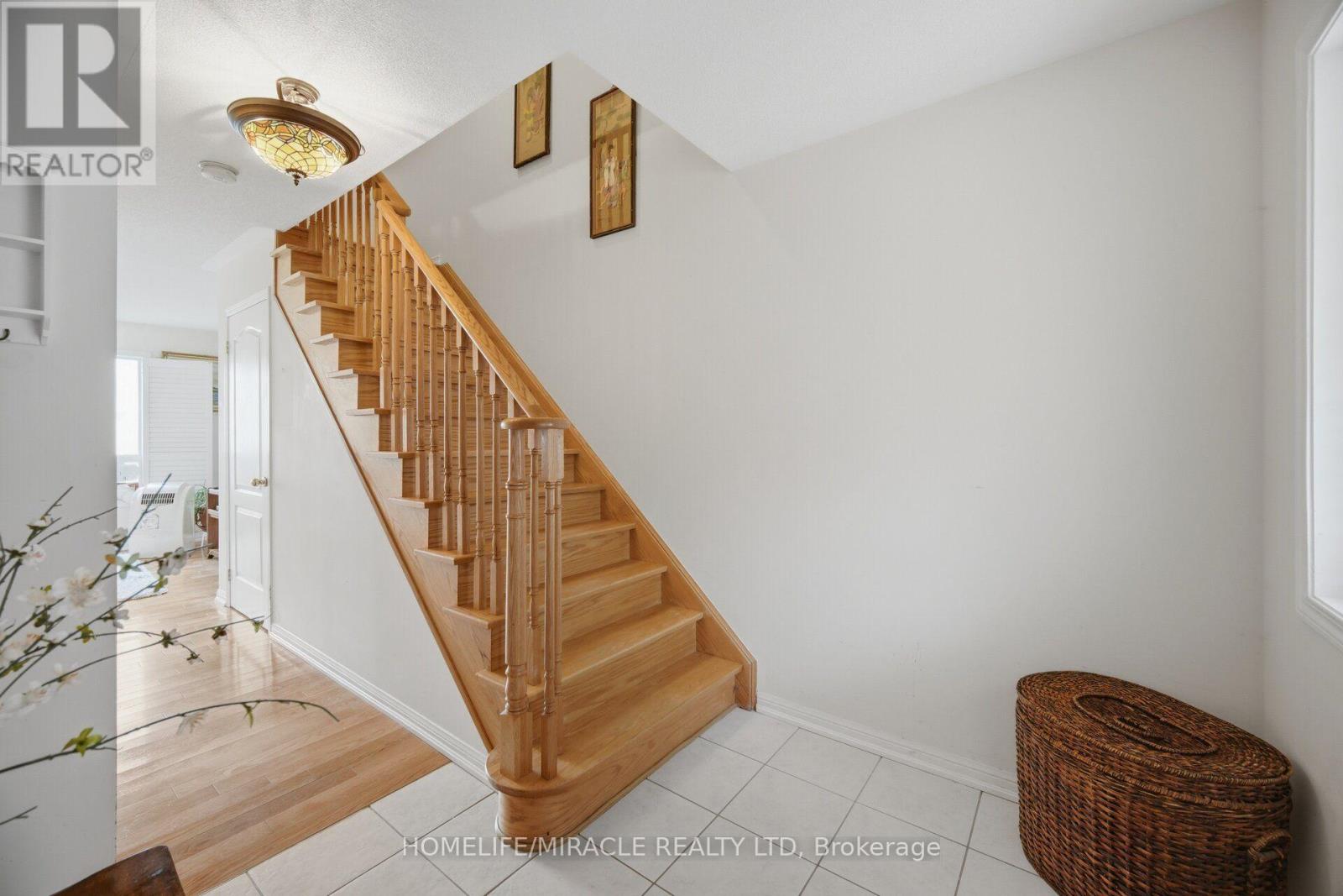 6 Barkdale Way, Whitby, Ontario L1N 0E9 - Photo 16 - E13679374