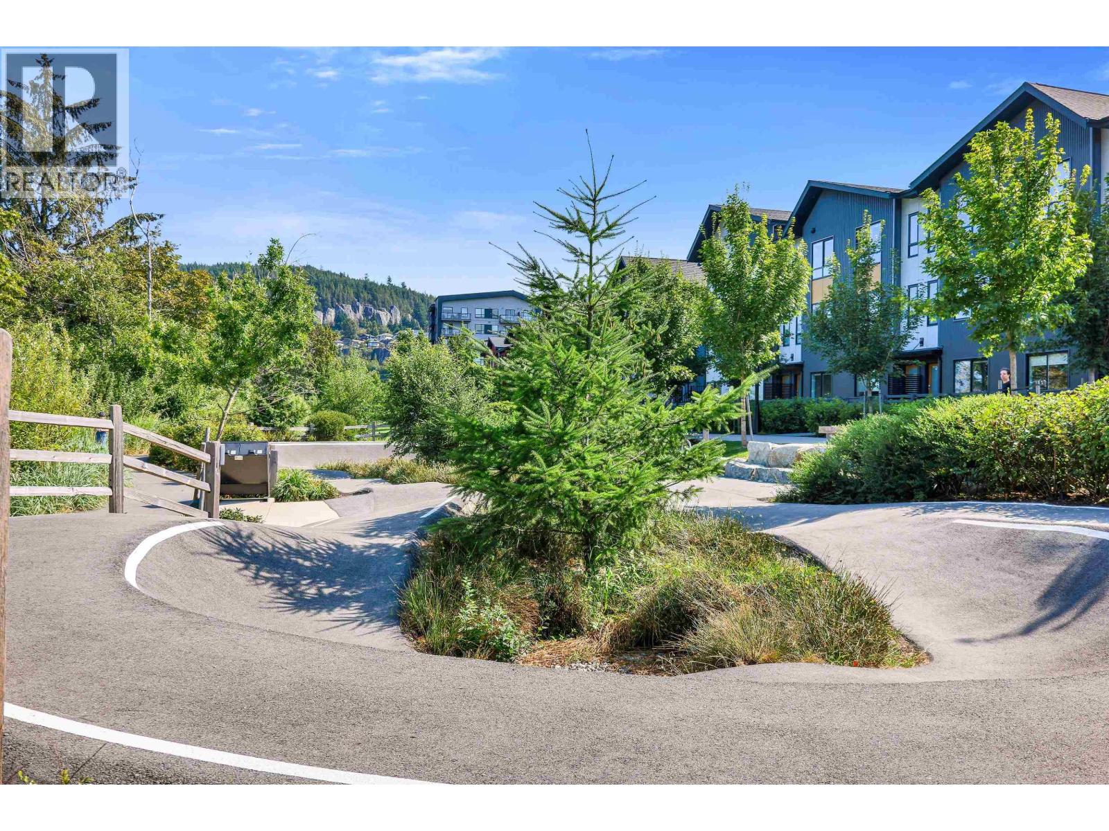 1374 Marinaside Place, Squamish, British Columbia  V8B 1A8 - Photo 11 - R3156105