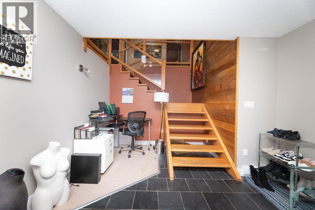 4934 Geer Road, Sechelt, British Columbia  V0N 3A2 - Photo 5 - R3156098