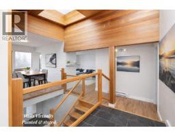 4934 GEER ROAD, Sechelt, British Columbia