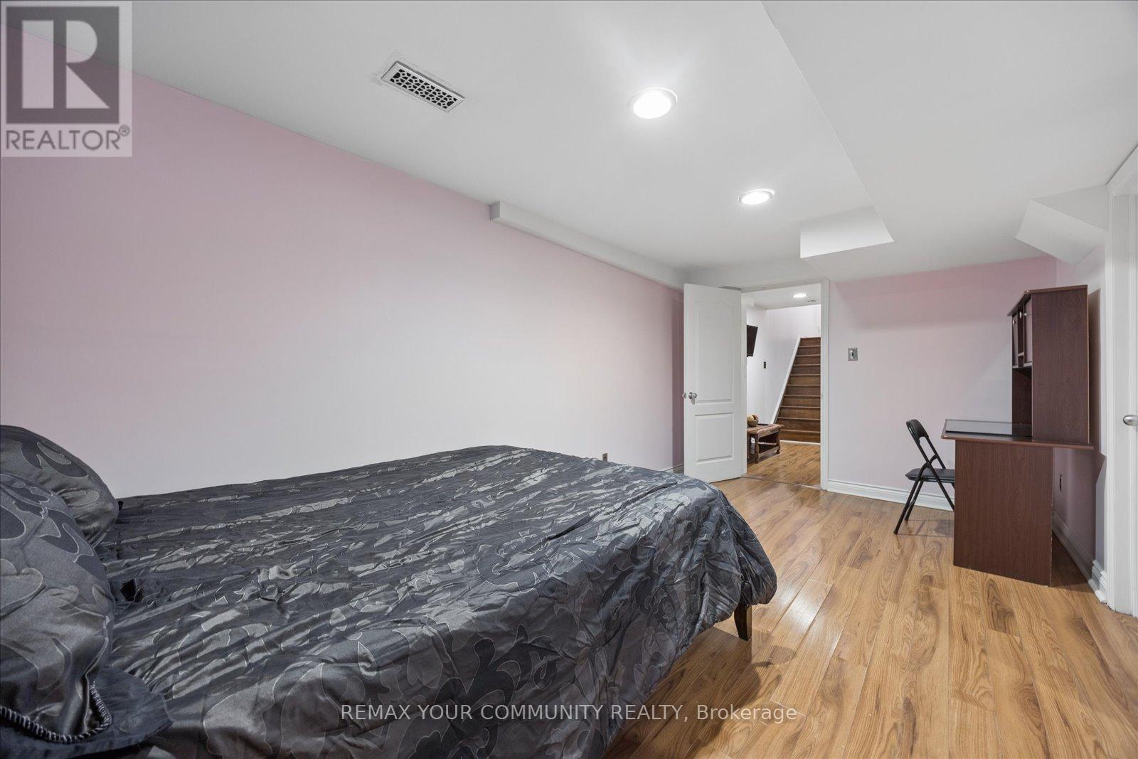 41 Old Colony Road, Richmond Hill, Ontario  L4E 3V2 - Photo 36 - N13679340