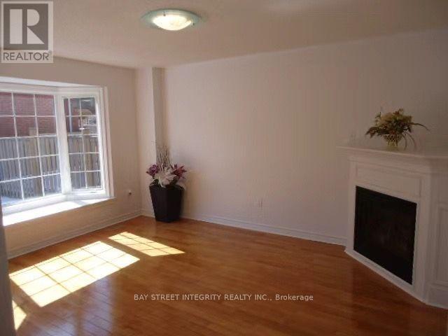 198 Dean Burton Lane, Newmarket, Ontario  L3X 3C4 - Photo 15 - N13679348