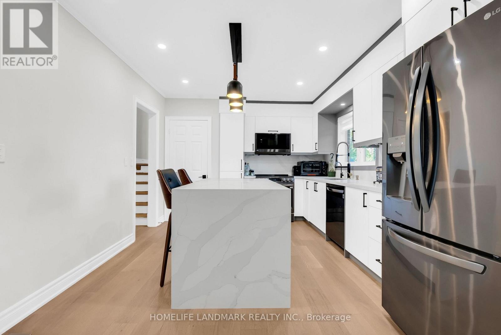 11821 Woodbine Avenue, Whitchurch-Stouffville, Ontario  L0H 1G0 - Photo 11 - N13679406