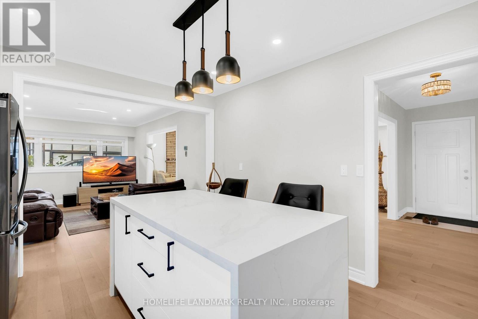 11821 Woodbine Avenue, Whitchurch-Stouffville, Ontario  L0H 1G0 - Photo 15 - N13679406