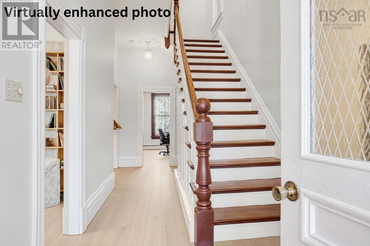 6173 Pepperell Street, Halifax, Nova Scotia  B3H 2P1 - Photo 9 - 202607053