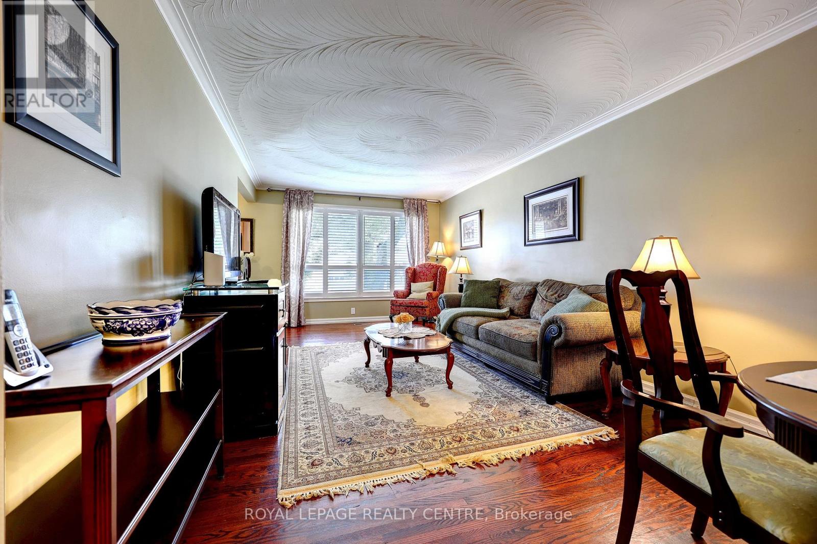 3388 Fellmore Drive, Mississauga, Ontario  L5C 2E2 - Photo 14 - W13679338