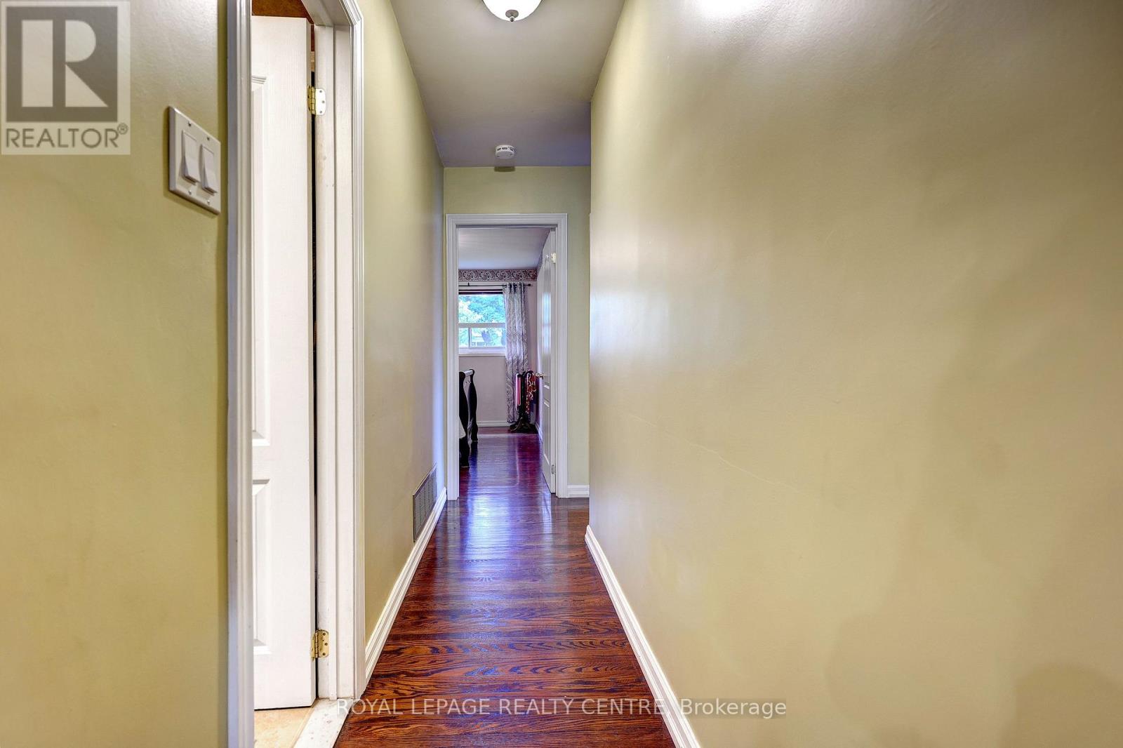3388 Fellmore Drive, Mississauga, Ontario  L5C 2E2 - Photo 19 - W13679338