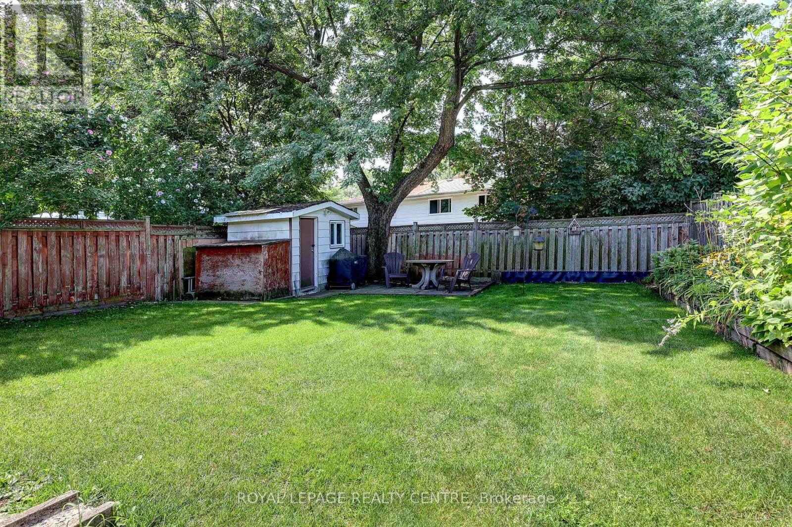 3388 Fellmore Drive, Mississauga, Ontario  L5C 2E2 - Photo 44 - W13679338