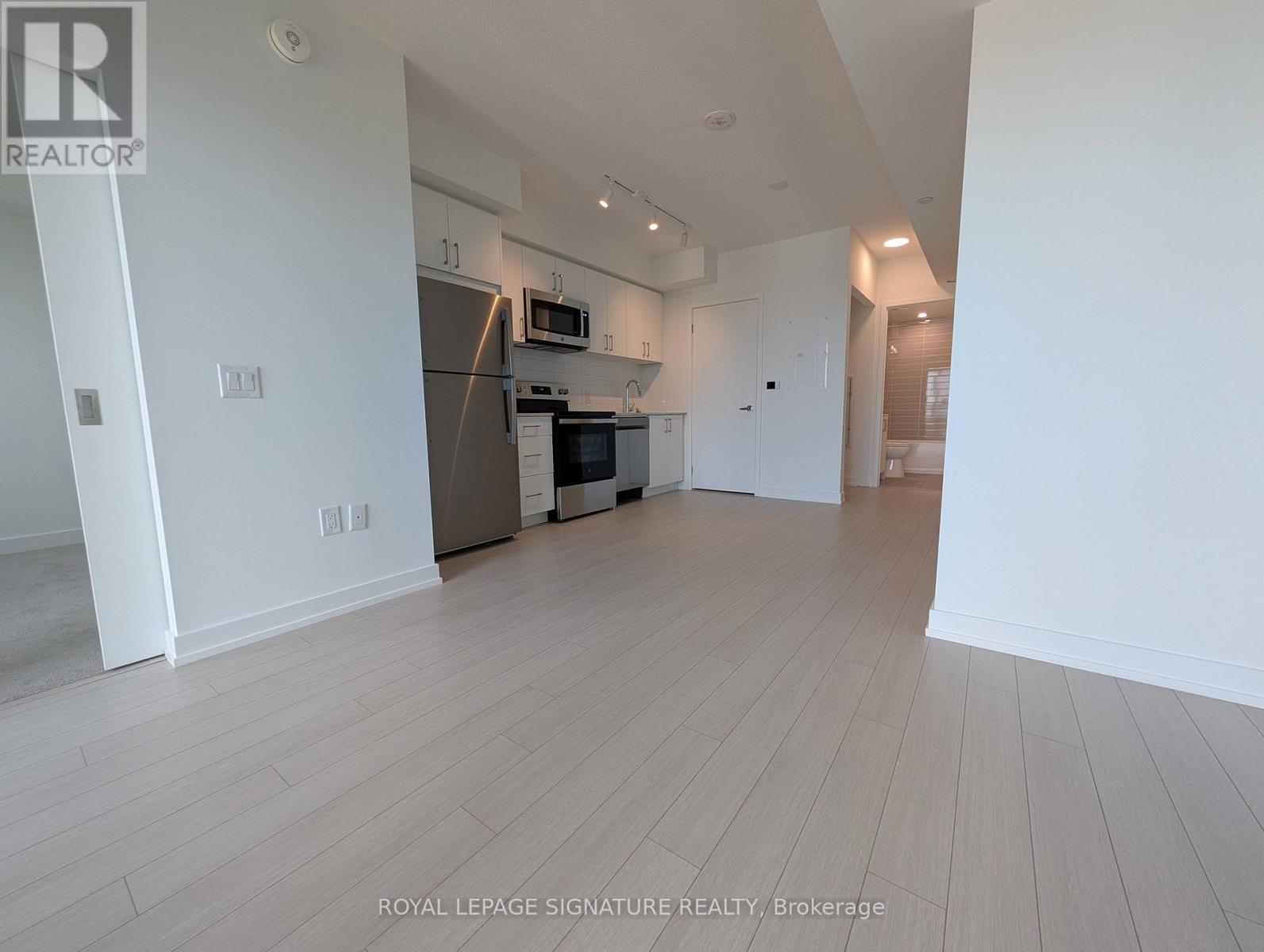 1320 - 4010 Eglinton Avenue, Toronto, Ontario  M9A 4M2 - Photo 4 - W13679354