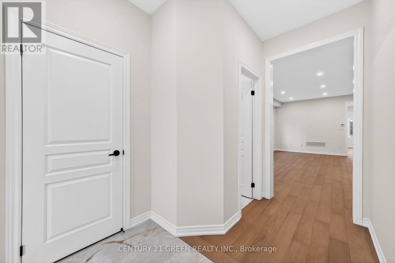 496 George Ryan Avenue, Oakville, Ontario  L6H 0S5 - Photo 9 - W13679356