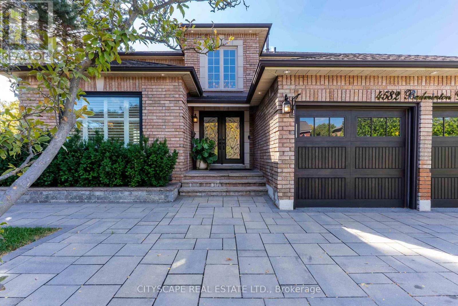 4582 Badminton Drive, Mississauga, Ontario  L5M 3H6 - Photo 2 - W13679362