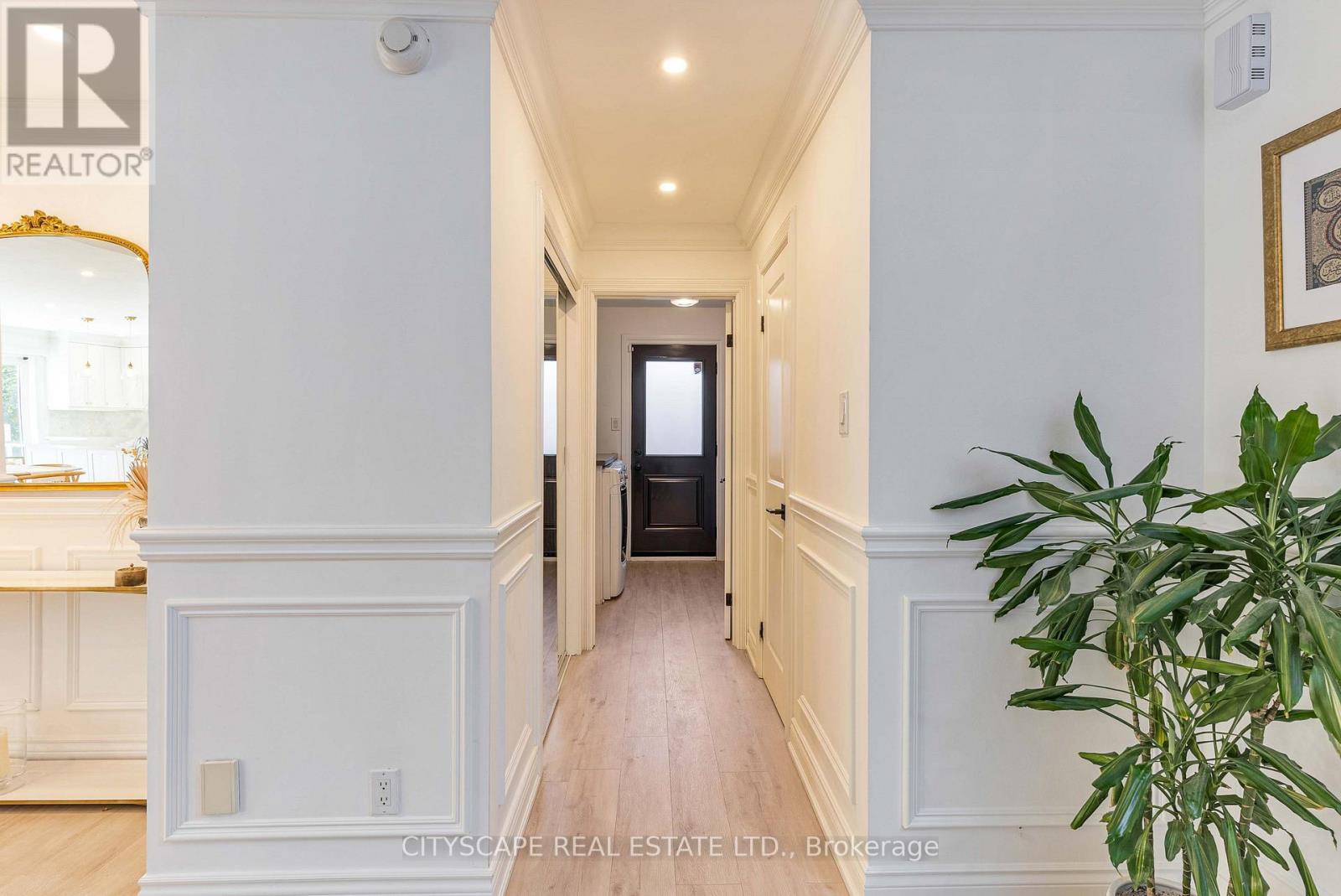 4582 Badminton Drive, Mississauga, Ontario  L5M 3H6 - Photo 8 - W13679362