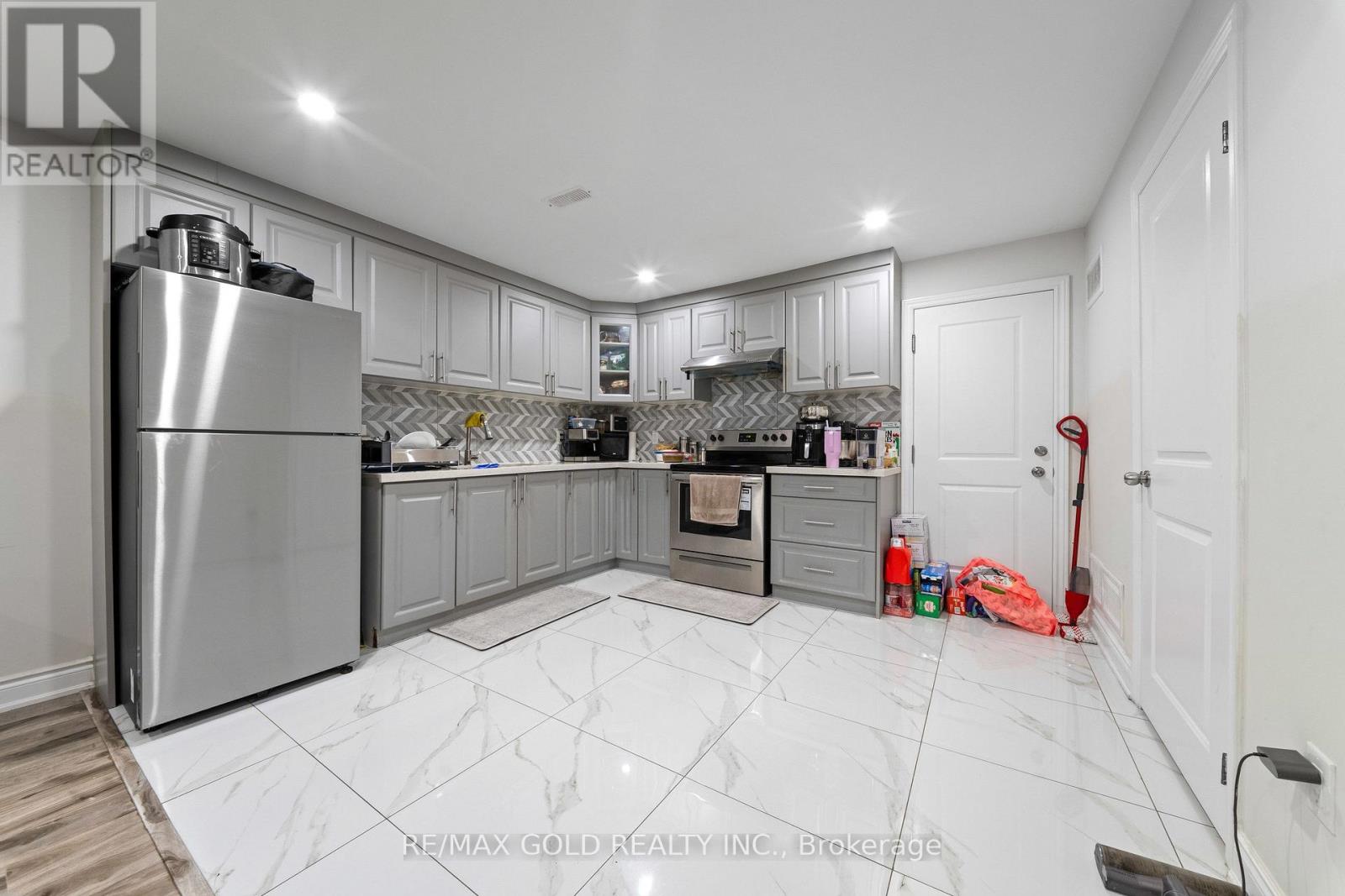 5 Anatolia Street, Brampton, Ontario  L6P 4L3 - Photo 38 - W13679402