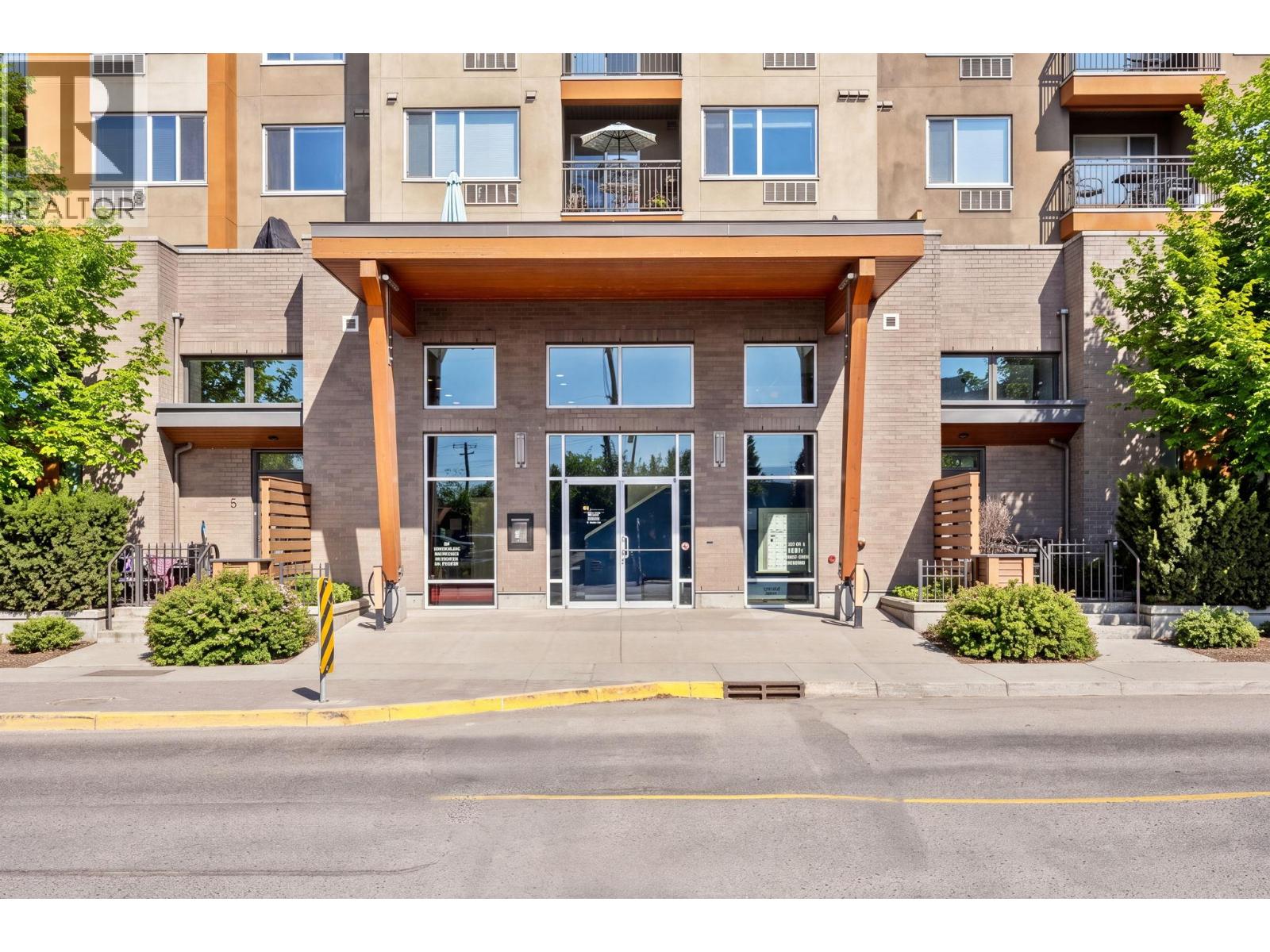 1550 Dickson Avenue Unit# 306, Kelowna, British Columbia  V1Y 9Y8 - Photo 2 - 10397757