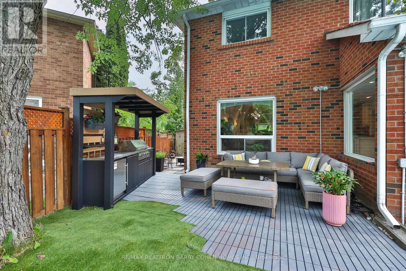 4 Hashbury Place, Markham, Ontario  L3T 7H4 - Photo 38 - N13599118