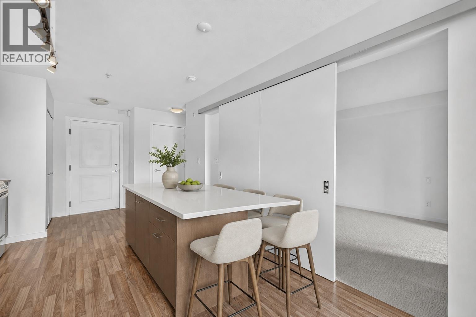 1550 Dickson Avenue Unit# 306, Kelowna, British Columbia  V1Y 9Y8 - Photo 11 - 10397757