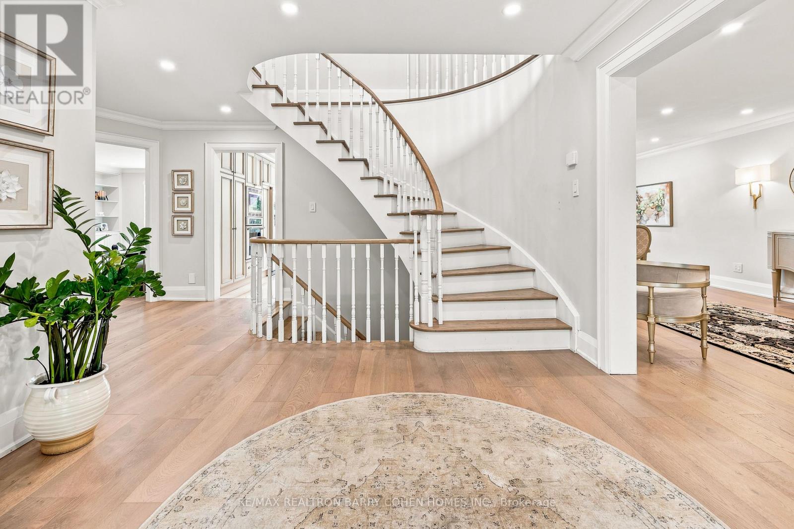 4 Hashbury Place, Markham, Ontario  L3T 7H4 - Photo 4 - N13599118