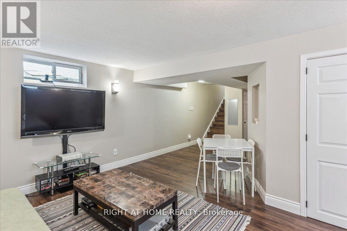 223 Grey Fox Drive, Kitchener, Ontario  N2E 3N7 - Photo 21 - X13679396