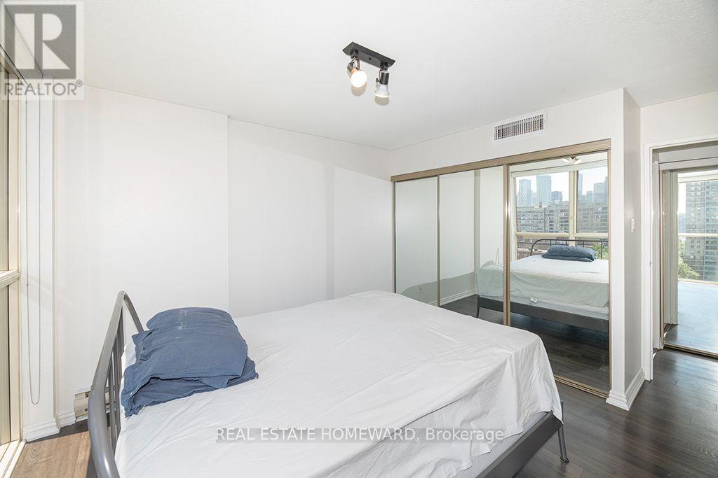 #1210 - 15 Maitland Place, Toronto, Ontario M4Y 2X3 - Photo 18 - C13147188