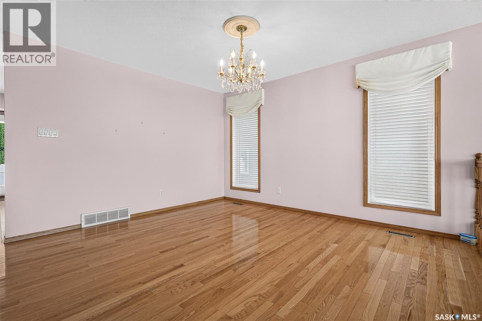 138 Athabasca Street W, Moose Jaw, Saskatchewan  S6H 2B7 - Photo 10 - SK043413