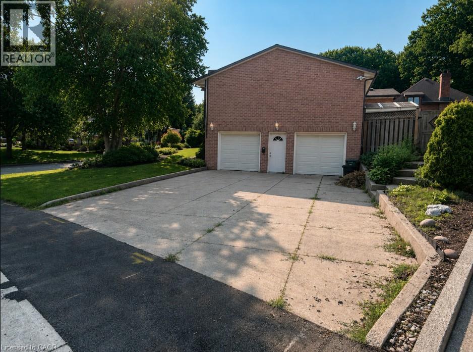 4 Sunhaven Court, Stoney Creek, Ontario  L8G 4G7 - Photo 6 - 40855368