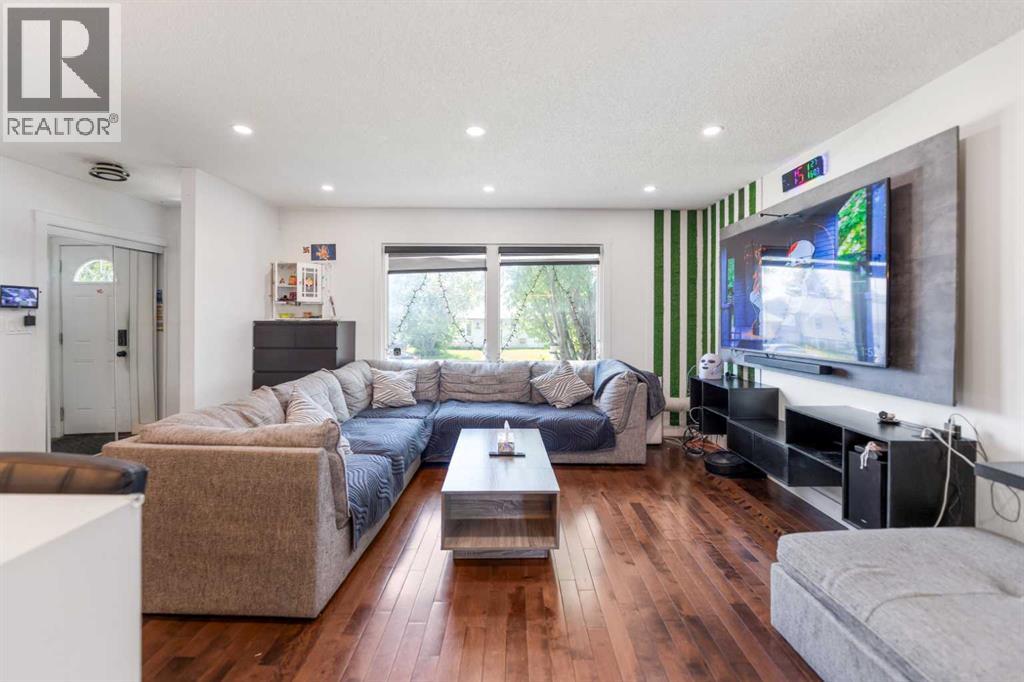 4140 Maryvale Drive NE, Calgary, Alberta  T2A 2T1 - Photo 9 - A2318708