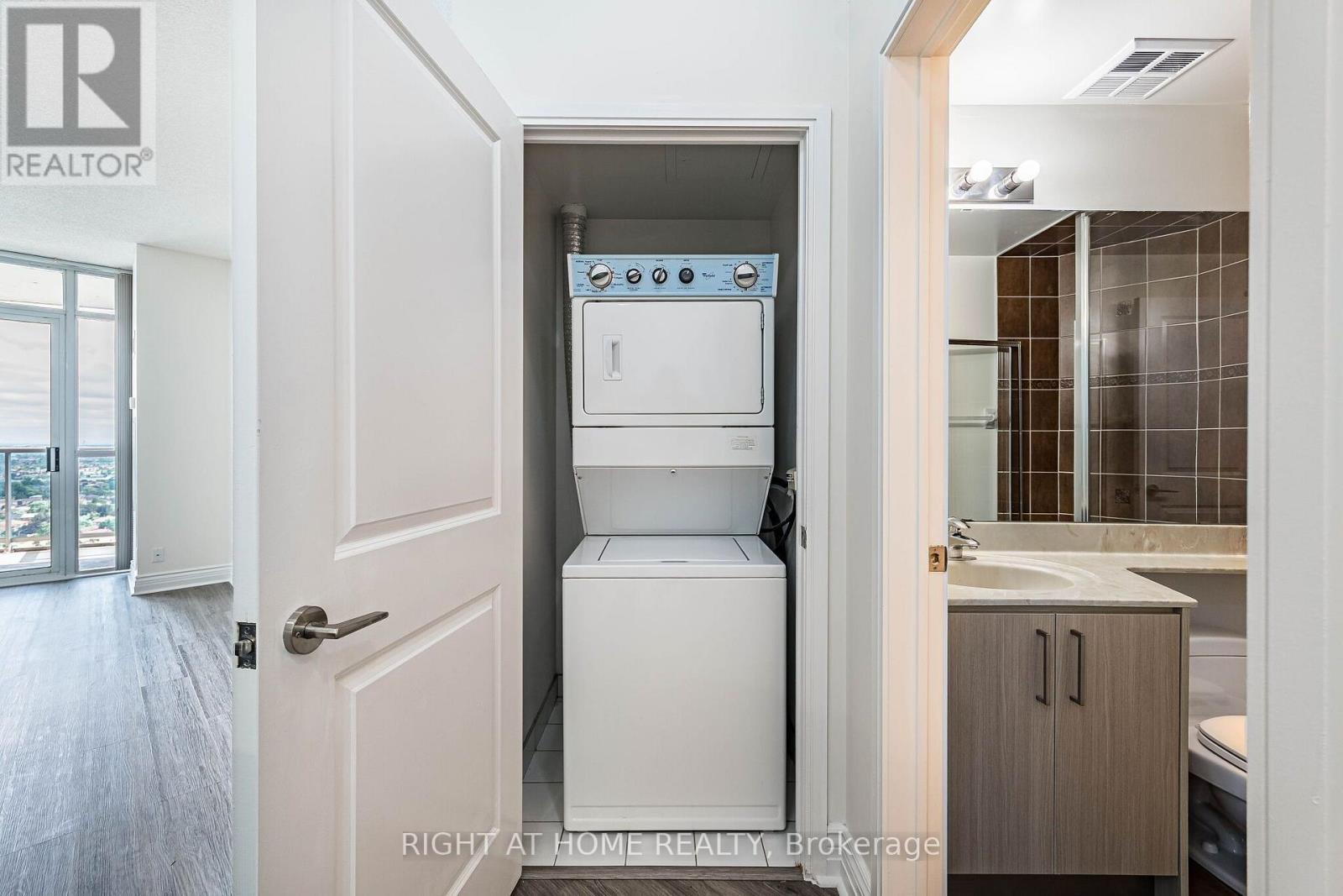 2302 - 80 Absolute Avenue, Mississauga, Ontario  L4Z 0A5 - Photo 29 - W13679414