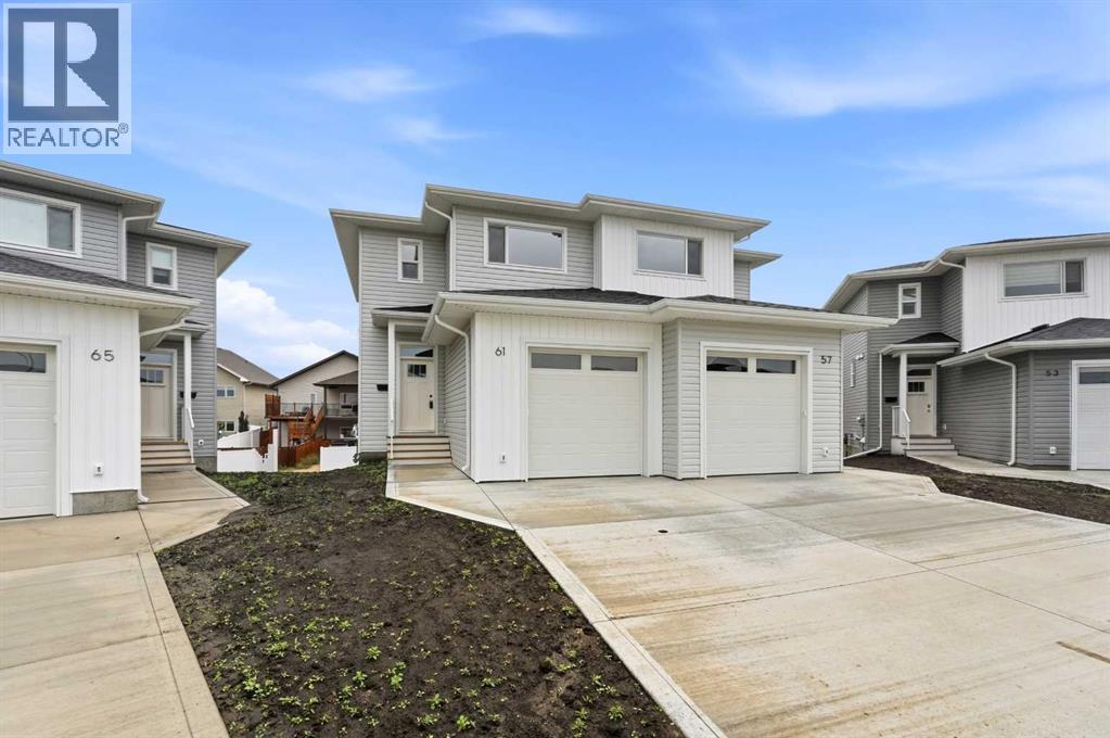 77 Pinnacle Close, Blackfalds, Alberta  T4M 0M3 - Photo 1 - A2324304