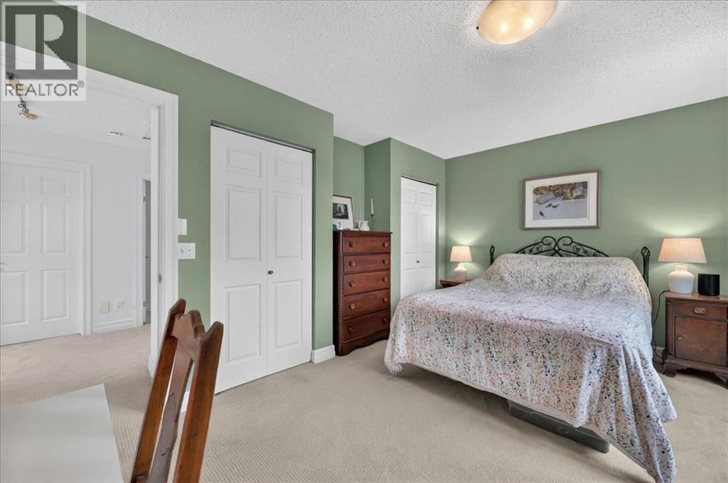 2511 Exshaw Road NW, Calgary, Alberta  T2M 4E6 - Photo 19 - A2335366