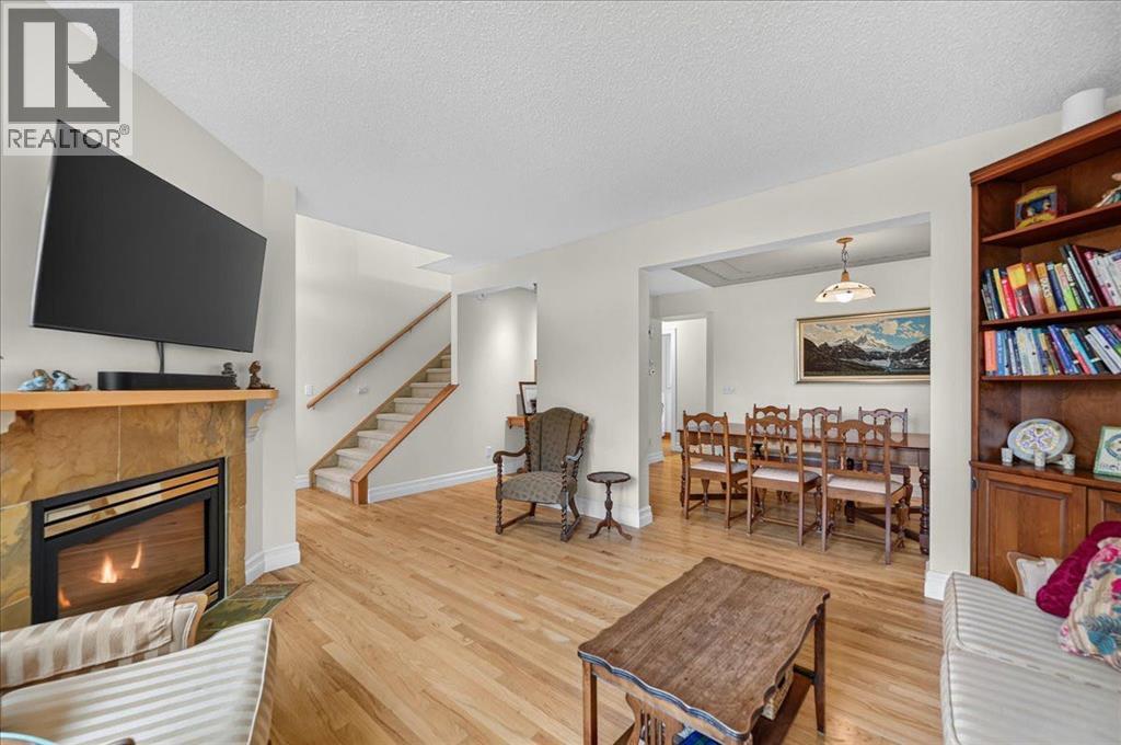2511 Exshaw Road NW, Calgary, Alberta  T2M 4E6 - Photo 9 - A2335366