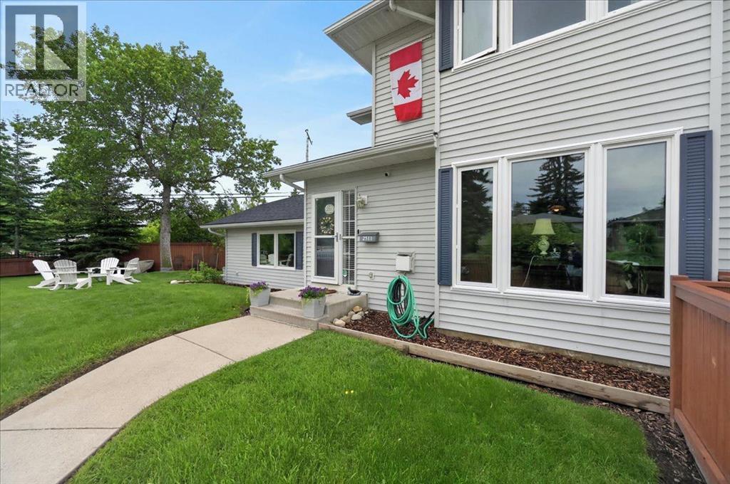 2511 Exshaw Road NW, Calgary, Alberta  T2M 4E6 - Photo 2 - A2335366
