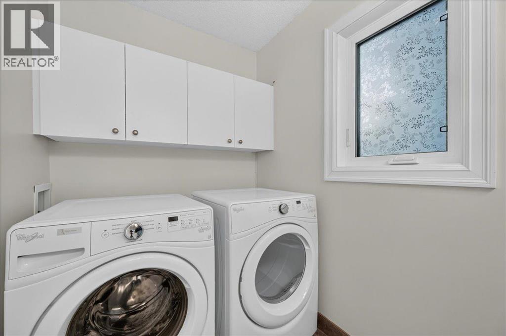 2511 Exshaw Road NW, Calgary, Alberta  T2M 4E6 - Photo 17 - A2335366