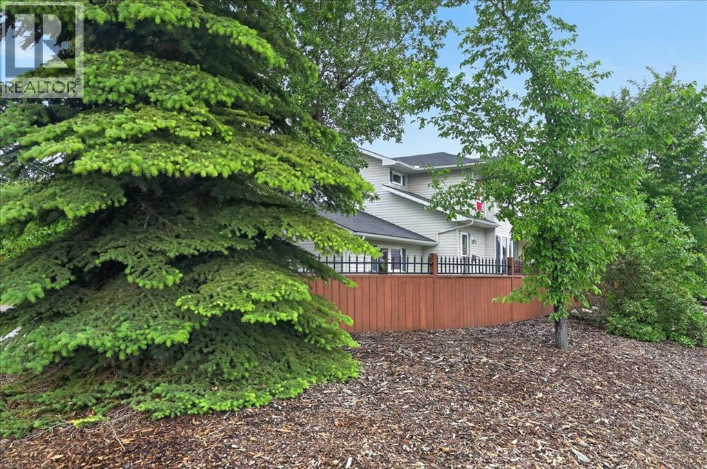 2511 Exshaw Road NW, Calgary, Alberta  T2M 4E6 - Photo 7 - A2335366