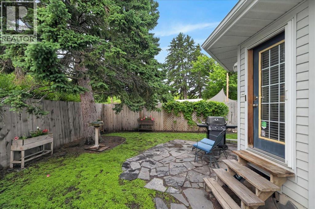 2511 Exshaw Road NW, Calgary, Alberta  T2M 4E6 - Photo 6 - A2335366
