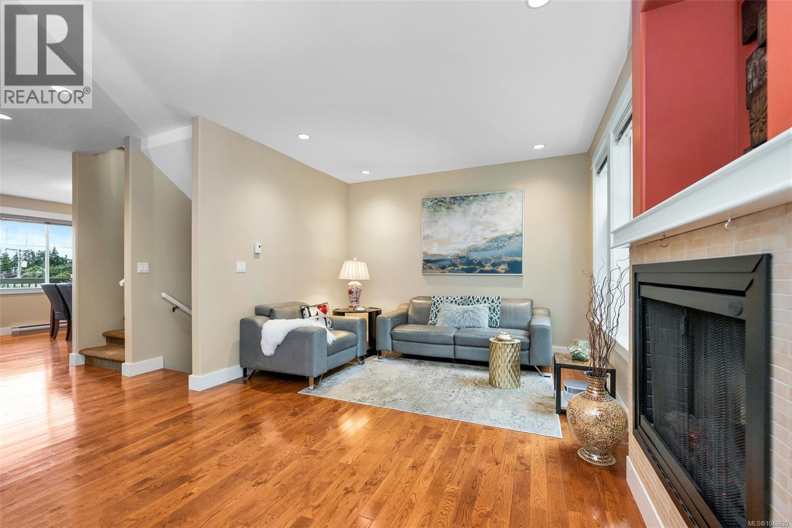 7 4583 Wilkinson Rd, Saanich, British Columbia  V8Z 5C3 - Photo 4 - 1046630