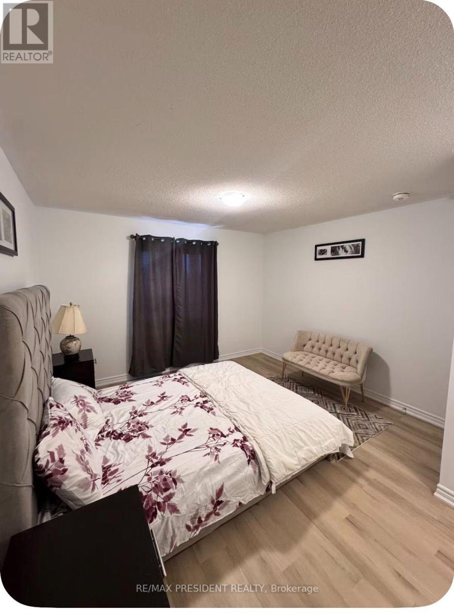 57 Lower Street, Barrie, Ontario  L9J 1B3 - Photo 12 - S13679422